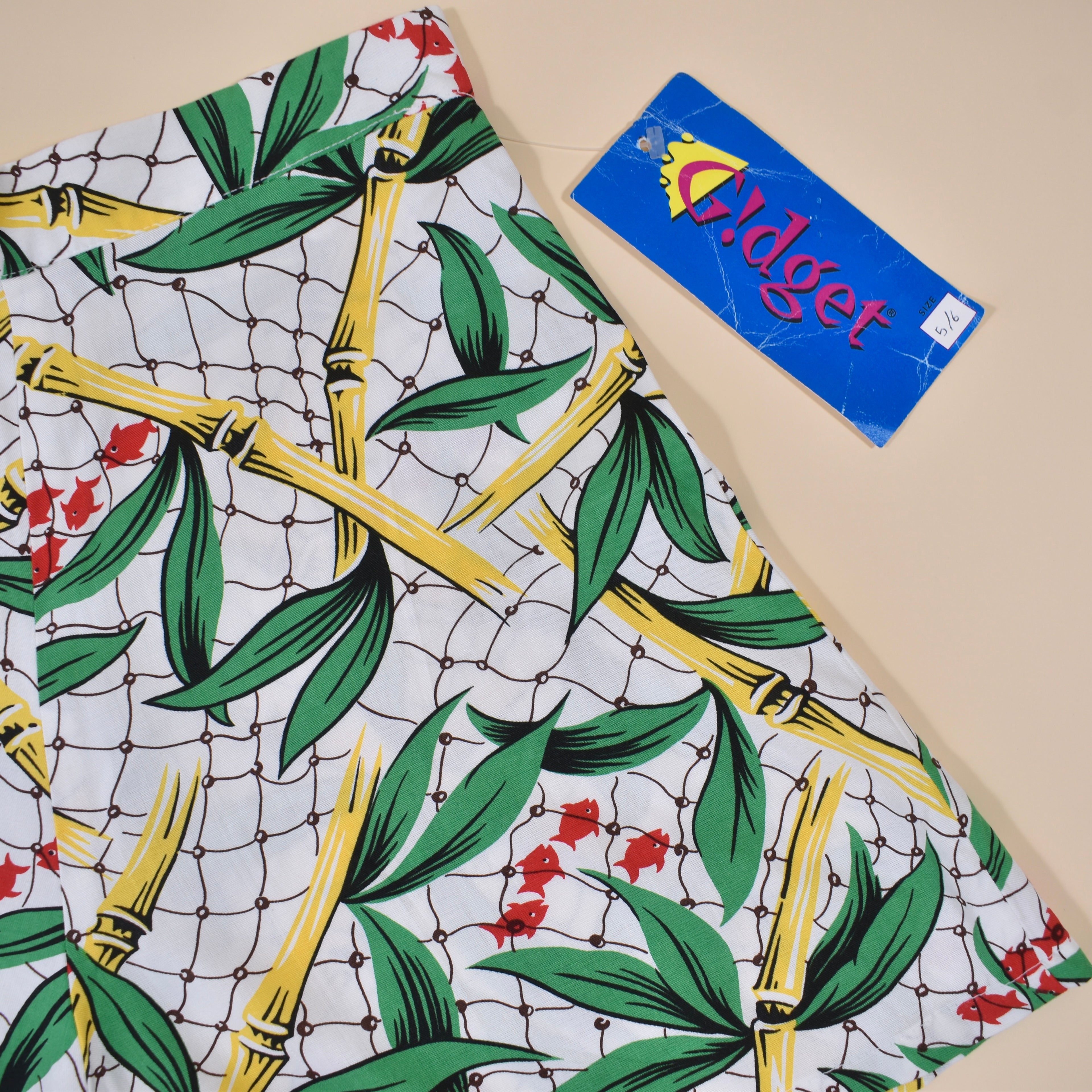 Vintage 90s deadstock shorts made by "G!dget"